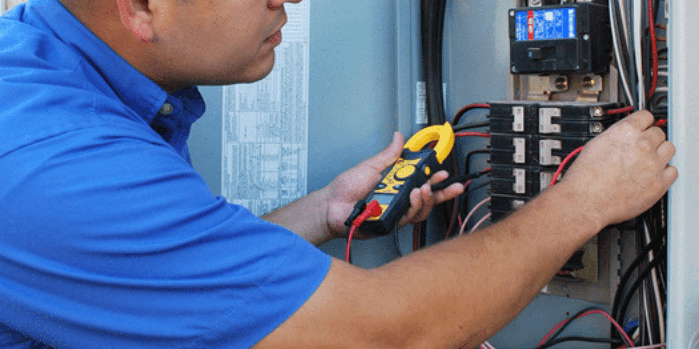 a licensed electrician upgrading a homeowner’s electrical panel