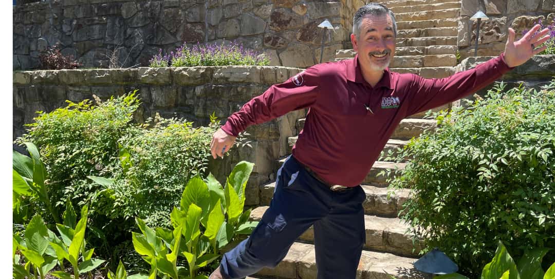 ABC bilingual pest control team serving Spanish-speaking customers in Houston