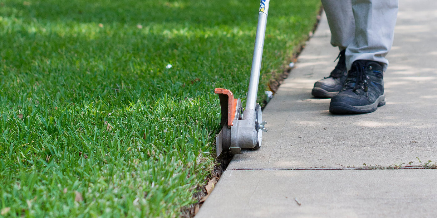 Houston Lawn Care Service: Mowing & Fertilization - ABC Home And Commercial Services