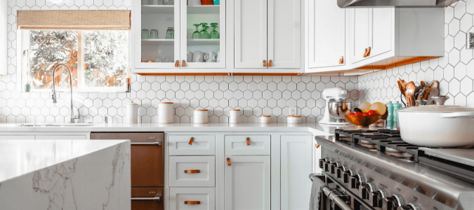 a kitchen that has been deep cleaned in an attempt to keep cockroaches away